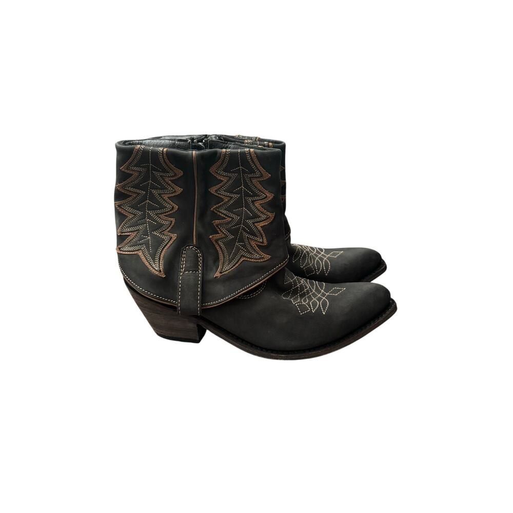Liberty black western cowlgirl ankle boots size 9